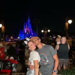 Larissa Manoela Instagram - O universo capricha mesmo! Casei com um apaixonado por Disney como eu 😝🩵 Magic Kingdom Park Disney World