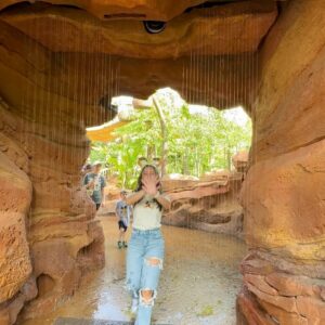 Larissa Manoela Instagram - BEST MOMENTS WITH @disneyworld.brasil ❤️