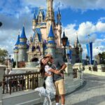 Larissa Manoela Instagram - O universo capricha mesmo! Casei com um apaixonado por Disney como eu 😝🩵 Magic Kingdom Park Disney World