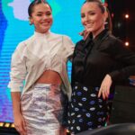 Larissa Manoela Instagram - Pronta pra encontrar vocês com minha BFF @maisa & @carmed na @tvglobo à partir das 17h no @domingao 💙 VAI TER SURPRESAAA SIM 💋 Estúdios Globo