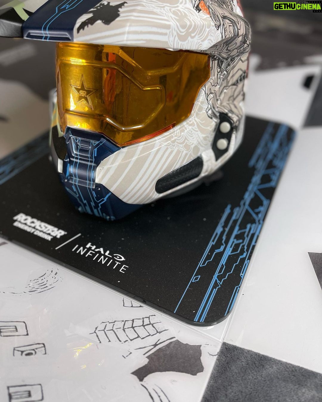 Larry Hryb - 2.3K Likes - Halo Infinite and Rockstar Energy Drinks have teamed up - Redeem codes on specially marked cans for prizes.