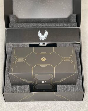 Larry Hryb Instagram - Behold the Xbox Series X Halo Infinite LE Bundle