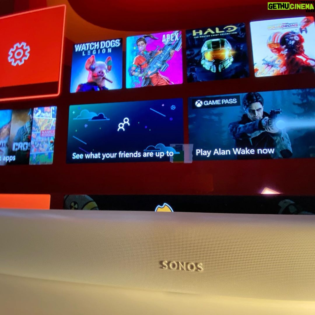 Larry Hryb - 1.9K Likes - With two weeks to go before Xbox Series X|S launch, my home office tech refresh is complete: an @lgusa OLED CX and the @sonos Arc. All of which support @dolbylabs Atmos - Sound Video from the consoles is 10/10
