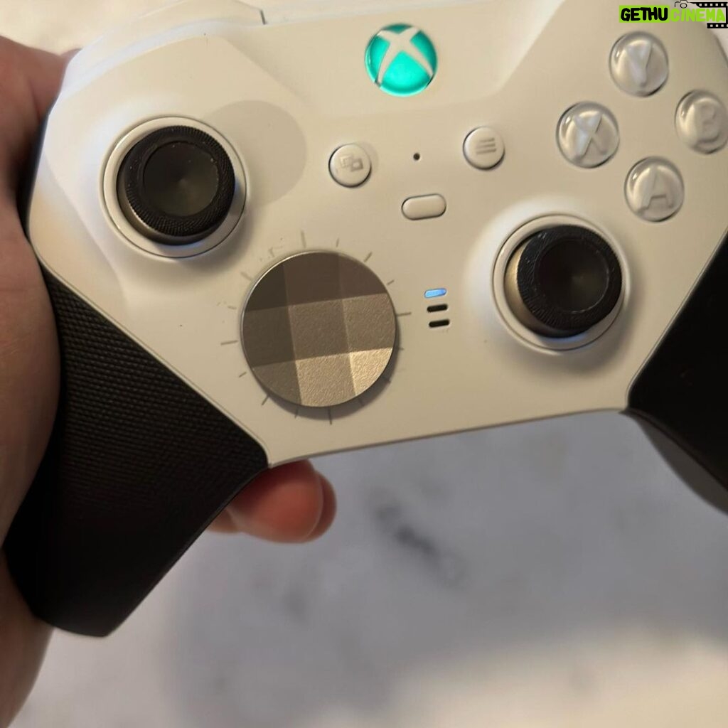 Larry Hryb Instagram - The latest Xbox update lets you change the button color on your Xbox Elite Series 2. Try it out today (after you take the update of course) 🌈 Seattle, Washington