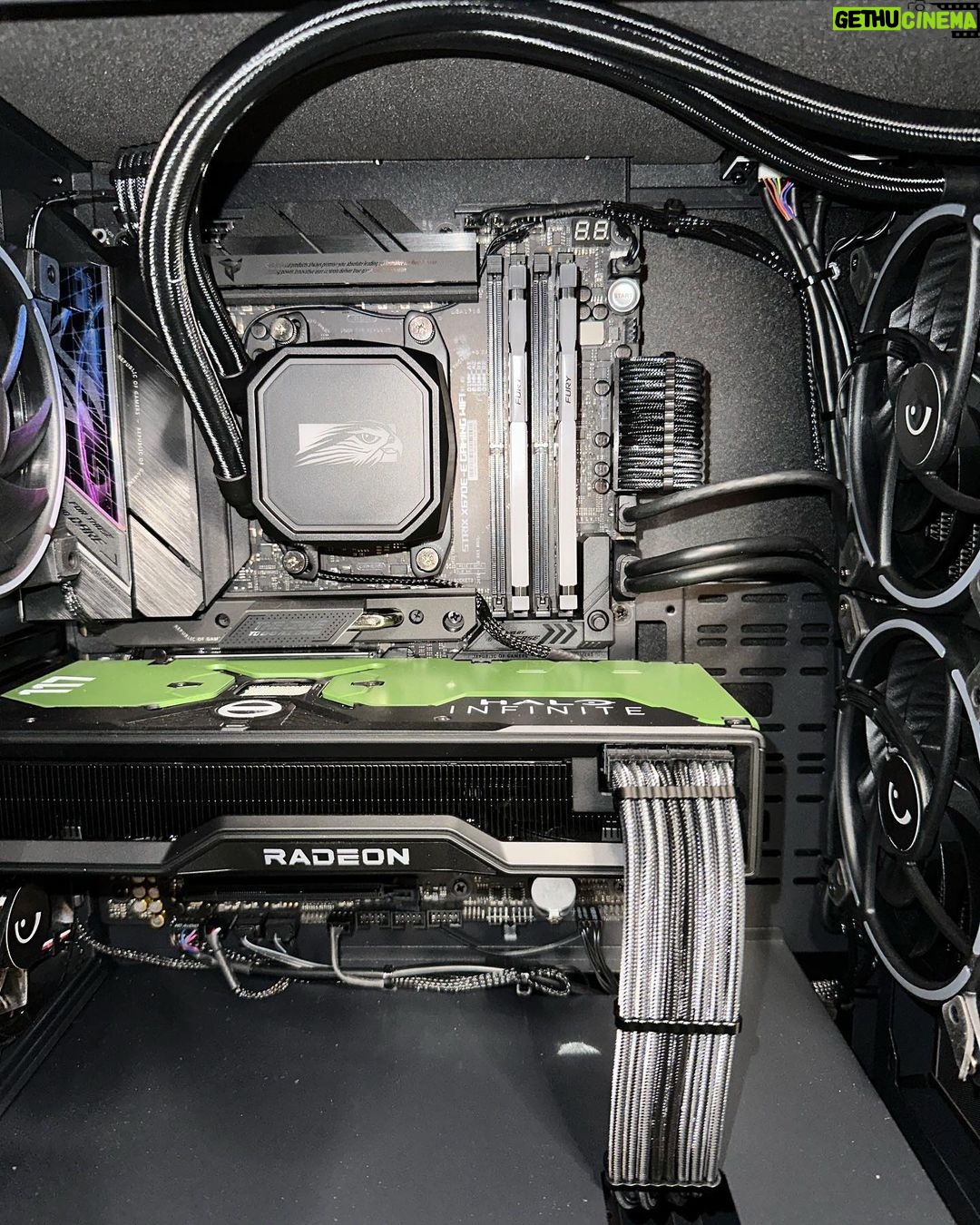 Larry Hryb Instagram - New PC Build from @falconnorthwest an @amd Ryzen 9 7900X and custom @halo Radeon RX 6800 XT GPU This is my first Ryzen and it is f a s t. Microsoft Corporate Headquarters