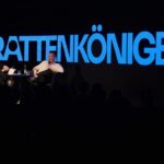 Lars Paulsen Instagram – ⁣Ach, das war schön! Ich war sehr aufgeregt. Lange nicht mehr auf einer Bühne gestanden. Das Publikum war aber so unglaublich nice, dass es letztlich einfach nur Spaß gemacht hat. Wir sind kein sonderlich großer Podcast, aber die Leute, die uns hören und Tickets kaufen, sind solche⠀
Schnuffis ey! Wir sehen uns Freitag in Berlin!⠀
⠀
⠀
Großes Dankeschön auch an die Ultra-Schnuffis @johannaction für die Hilfe und @timo_zocholl für die Fotos! Ebenfalls Danke an den @kentclubhamburg für die Gastfreundschaft und @heavygermanshit für die Orga! Küsse gehen raus! KENT Club