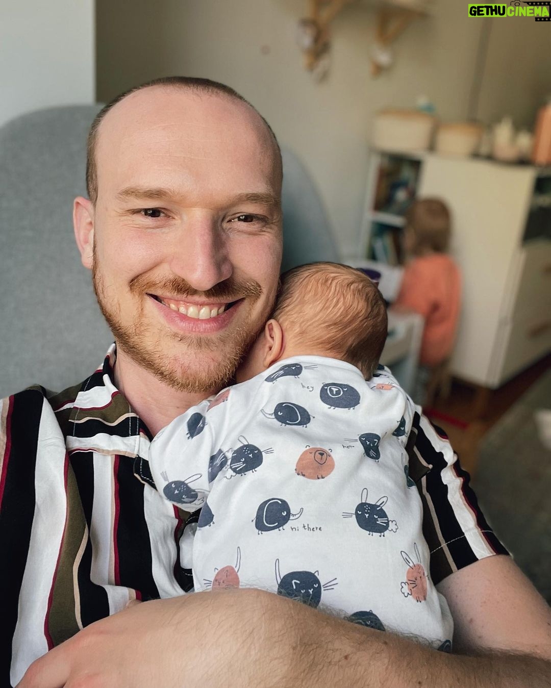 Lars Paulsen - 8.3K Likes - Ich bräuchte kurz eure Hilfe und zwar kann ich gerade richtig schwer einschätzen, wie cute das hier ist? 🤔