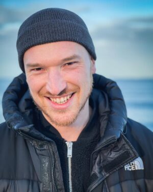 Lars Paulsen Instagram - Es macht mir einfach richtig gute Laune, dass ich ab November/Dezember ohne LSF 50+ an den Strand gehen kann.