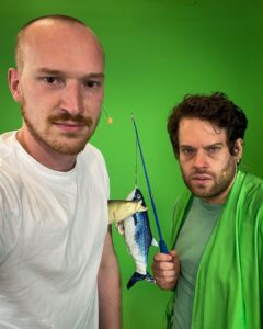 Lars Paulsen Instagram - Mag schon sein, dass wir uns davon nichts kaufen können. Aber weltweit gibt es einfach niemanden, der so viel Erfahrung im Schätzen von Klickzahlen bei YouTube-Videos hat wie wir.
