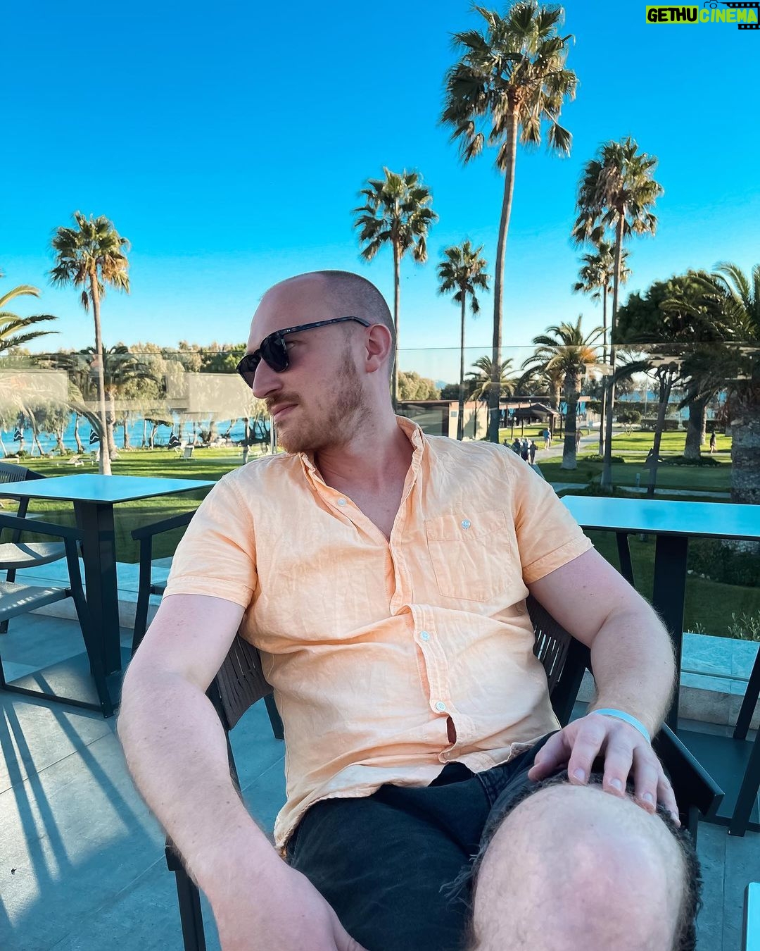 Lars Paulsen Instagram - Drinks gehen auf mich, kommt rum!