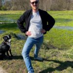 Lars Paulsen Instagram – Was ist denn mit Karsten los? ⠀
⠀
Erster Tag in Freiheit. ☀️ Covid hatte mich jetzt auch endlich mal erwischt. War sehr anstrengend, aber alles gut soweit. Immer noch ein bisschen Blues so, was die Laune angeht, aber ab nächster Woche bin ich wieder voll für euch da, ihr Zuckerschnuten! Denn, wenn ihr eine Sache verdient habt, dann mich!