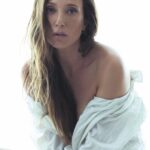 Laura Smet Instagram - @madamefigarofr photo de @josephdegbadjo avec l'équipe de rêve @anglomamakeup @cyrilhair @charlottetourret @isabrulier #spécialbeauté 🌸