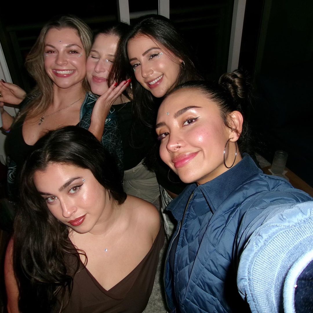 Lauren Jauregui Instagram - Si no nos dejan soñar, no los dejemos dormir🌬 @marcelacantuaria ✨