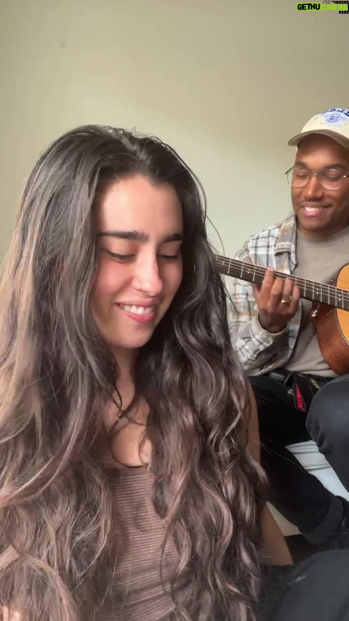 Lauren Jauregui Instagram - Practicing for tomorrow’s pop up in LA(: here’s me and @axe_williamsmusic figuring it out lol