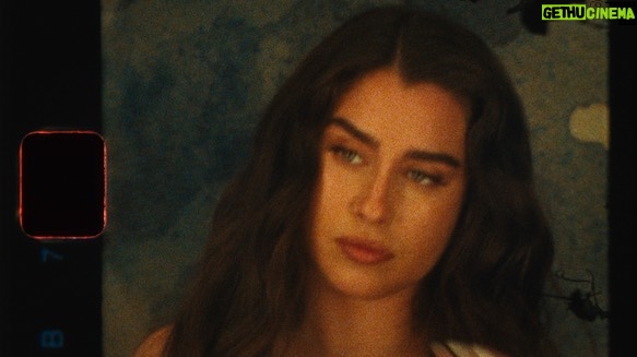 Lauren Jauregui Instagram - See I’ve been tryna understand it seems I got a habit of pushing others away thinking no one will stay✍🏼🎶 #TrustIssues out now🤍 link to watch the video and stream in my bio✨