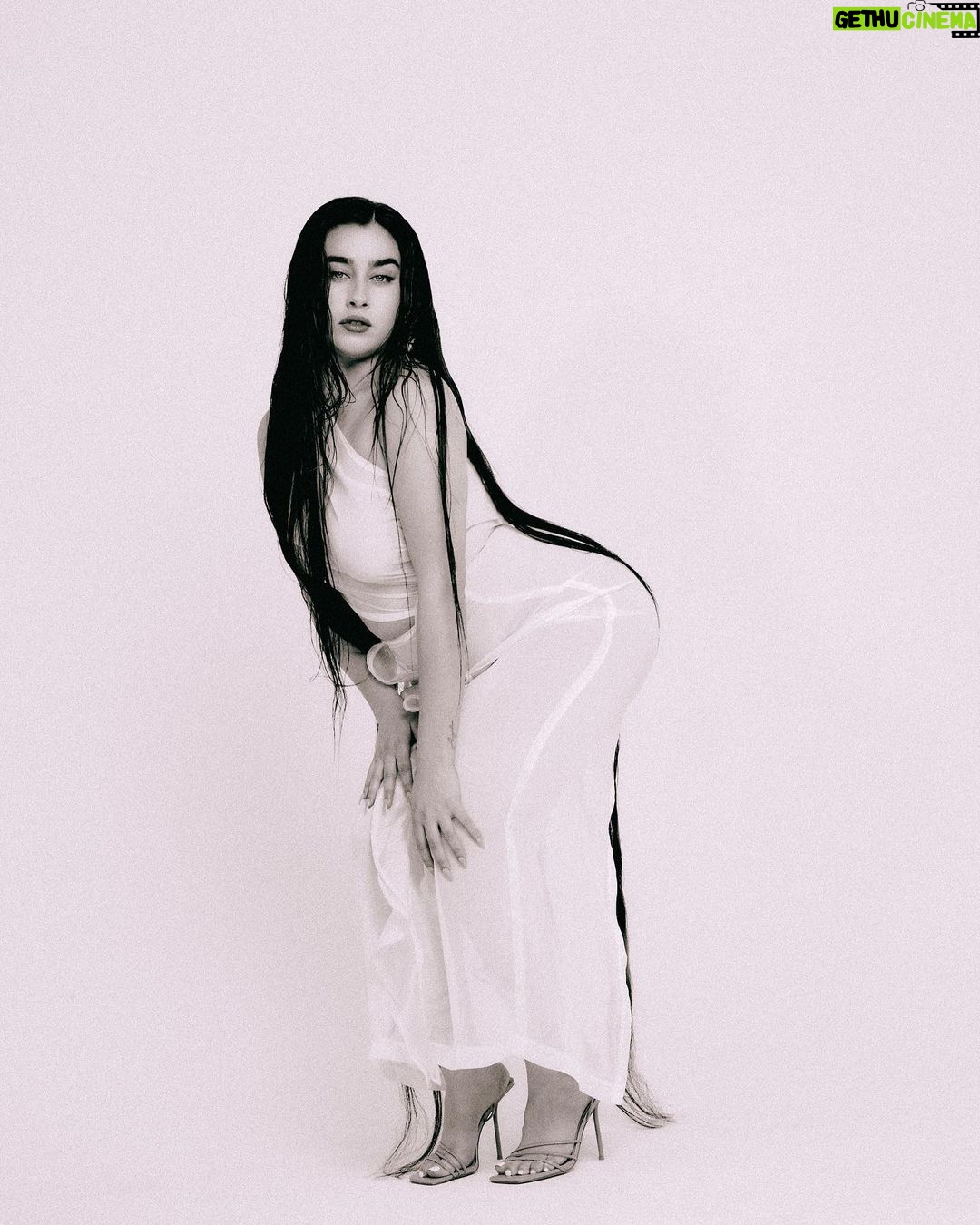 Lauren Jauregui Instagram - ✨27 on the 27th✨ it’s my golden year🥰 and I couldn’t think of a more magical way to bring it in then with this beautiful cover for @numero_netherlands 🤍 thank y’all so much for having me✨ My heart feels so full and aware today. So much gratitude for all of the growth and shedding that this past year required of me. I’m so grateful to be going into this year of my life centered, sober and at peace with the pace of life. Aligned with Spirit and my higher self more than ever and giving myself the grace to just be alive without any requirements or expectations of what that’s supposed to look like at this point. I have a deep love and respect for myself that I had been looking for externally for so long; it feels so good to be able to give it to myself unapologetically and embrace the amount of love that was already there for me to receive. Thank you for being with me on this journey! Photographer: Brianna Alysse @brialysse Photo Editor: Kwami Lee @notemplate.xyz Stylist: Raz Martinez @itsmerazzie Assisted by @_jusconrad Make-up: Vittorio Masecchia @vittoriomasecchiabeuty Hair: Nathaniel Dezan @nathanieldezan Producer: Danielle Hawkins @daniellehstyles @tunnelmediagroup Editor: Timi Letonja @timiletonja Interview: Jana Letonja @janaletonja Cover design: Arthur Roel Offzen @arthurroeloffzen Market by @celineazena Extra special thanks to you @itsmerazzie for believing in me and going above and beyond as you do. & to @chantalfelice 🤍