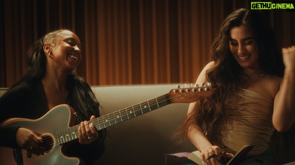 Lauren Jauregui Instagram - See I’ve been tryna understand it seems I got a habit of pushing others away thinking no one will stay✍🏼🎶 #TrustIssues out now🤍 link to watch the video and stream in my bio✨