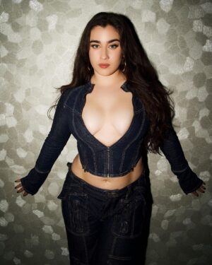 Lauren Jauregui Instagram - Tryna compete but it ain’t a contest✨