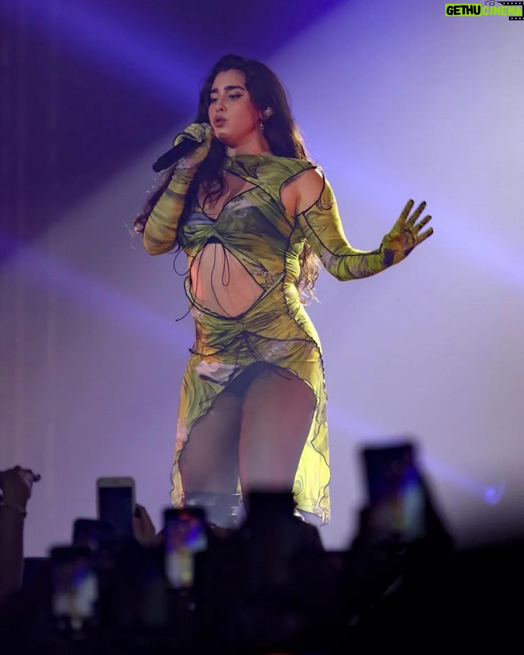 Lauren Jauregui Instagram - Brasillll I can’t even express in words the LIFE your energy gave me😭 São Paulo, I will never forget you being the first ones to hear Expectations for the first time and here we are 5 years later and you sang EVERY WORD OF EVERY SONG that I have written since. You are a magical audience, we created beauty together. I couldn’t hear shit lmao but I felt you all in my soul and it is the greatest gift to share these songs with you and around the world. EU TE AMO MUITO MUITO até a próxima vez!!