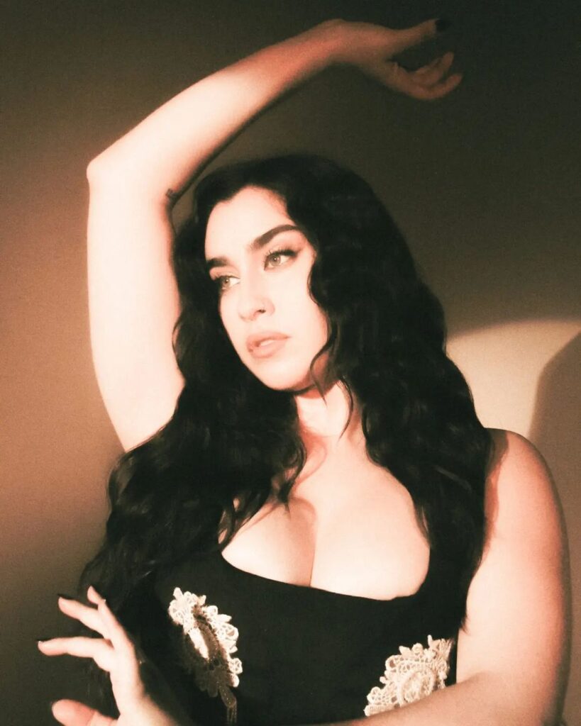Lauren Jauregui Instagram - Before giving her fans a new album, Singer/songwriter, @laurenjauregui Lauren Jauregui, releases her latest EP “In Between” a 7-track EP that holds emotions, love, and the Ty Dolla $ign assisted single “Wolves” alongside Russ. We’re so excited to catch up with Lauren and what she has in store, read our full interview below. Download/stream “In Between” more at www.Galoremag.com ALWAYS LOVE IS AN ODE TO LOVE HOW DOES LOVE SHOW UP ON THIS RECORD AND WHAT MOMENTS LED TO WRITING THIS TRACK Yeah, it’s an ode to love that can no longer be but will always exist. I feel like there aren’t many breakup songs that acknowledge the fact that there was love shared between the two people involved even if it wasn’t meant to be at the end of it all. Most are either bitter & wrought with regret or mean and dismissive of the love that existed once..so I figured this song summed up my actual feelings which is that even though it was difficult to let go, I will always have a place in my heart and love for the people I have once loved. Editor in Chief : @princechenoastudio Photographer: Natasha Austrich @natashaaustrich Stylist: Raz Martinez @itsmerazzie Makeup : @vittoriomasecchia Hair : @nathanieldezan Custom : @nicolecastanedafd