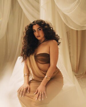 Lauren Jauregui Instagram - Which one’s your favorite? And have you watched my live performance of my song ‘Always Love’ yet? It’s available everywhere so you should go do that if you haven’t✨ thank you! & thank you to my team & Facebook for helping me get this done so beautifully✨
