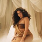 Lauren Jauregui Instagram - Which one’s your favorite? And have you watched my live performance of my song ‘Always Love’ yet? It’s available everywhere so you should go do that if you haven’t✨ thank you! & thank you to my team & Facebook for helping me get this done so beautifully✨