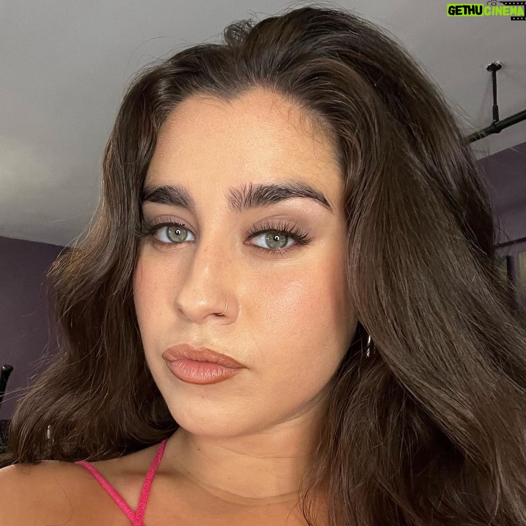 Lauren Jauregui Instagram - Reintegrating, grounding, and reminiscing. Finally feeling collected and just wanted to thank everyone who showed up for these shows..so grateful to @hernameisbanks for having me open on this run, grateful to have met and gotten to know @samohtmusic and his talented ass. The shows were such beautiful compliments go one another and it was an honor to share those stages. To my friends and fam I was able to connect with, the amazing food I ate, the amazing people and professionals God has brought into my life to surround me on this journey. I couldn’t have asked for a better official tour. 21 cities and it felt like the beginning of a brand new chapter in my career that I can’t wait to continue and evolve into. Thank you to those who have always believed in me and to me for believing in me. I’m gonna post a bunch of dumps over the next couple days cause I have ALOT of content lol. Enjoy✨