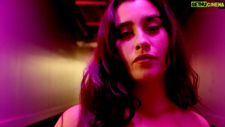 Lauren Jauregui Instagram - Austin, you were such a magical vibe. What an amazing start to #TheSerpentinaTour 🥰🔥 so grateful to be sharing a stage with such amazing performers as well @hernameisbanks you are INCREDIBLE your set is so beautiful & you’re a hell of a performer and @samohtmusic sameee for you. Lots of gratitude for all of the familiar faces that came out to witness and all the new faces that were staring back at me with respect and like they’d discovered something new that they connected with. I love being on stage, I love doing what I love and I’m so excited for this run if Austin is any indication of the energy we’re gonna be encountering. Major thank you to my team as well!! I love you all.