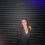 Lauren Jauregui Instagram - Couldn’t find any good carpet pictures lmao but the #FemmeItForward event was so beautiful. I love giving women their flowers while they’re here. & I looked great so here are some pictures✨ hair: @castillo_13 makeup: @leo.chaparro styling: @itsmerazzie w assistant Juliette jewelry: @davidyurman