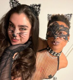 Lauren Jauregui Instagram - We were sexy cats😽 Happy Halloweeeeen🎃
