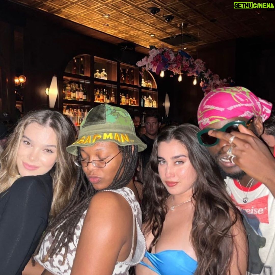 Lauren Jauregui Instagram - I deserve to be with somebody as fly as…ME✨🎶 Took my parents to Vegas for less than 24hrs to see @silksonic perform on their last night of this incredible run! They took our bitch-ass phones & it was such a memorable night❤️🔥 thanks for taking care of us Andyyy @anderson._paak love youu bro! You’re a gem✨ congrats to the completion of this run & for pulling off so many wigs, ur a legend