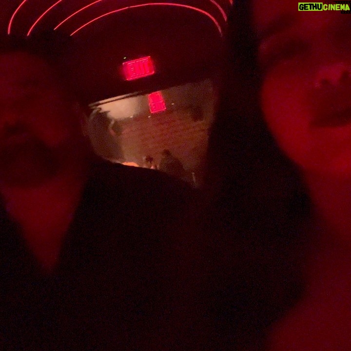 Lauren Jauregui Instagram - I deserve to be with somebody as fly as…ME✨🎶 Took my parents to Vegas for less than 24hrs to see @silksonic perform on their last night of this incredible run! They took our bitch-ass phones & it was such a memorable night❤️🔥 thanks for taking care of us Andyyy @anderson._paak love youu bro! You’re a gem✨ congrats to the completion of this run & for pulling off so many wigs, ur a legend
