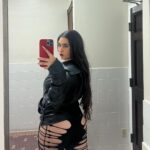 Lauren Jauregui Instagram - @madameweb premiere last night💋 VALENTINE’S DAY ACOUSTIC PERFORMANCE TOMORROW @ 6pm PST/ 9pm EST! Link to purchase a ticket on @even.biz in my bio and stories💋 let’s celebrate together❤️‍🔥 styled by @imthekatie jacket @barbaraigongini hair by @nathanieldezan MU by me✨ @caliray