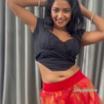Lavanya Manickam Instagram - Daaru peku dance kaarey🌶️💯🔥💃🏻 being #sunnyleone fan ❤️💯