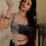 Lavanya Manickam Instagram - Wanna be a mirchi hot 🌶️ in redblack saree🔥 #lavanyamanickamoffl #lavanyamanickamhot #lavanyadesires #lavanyamanickam #lavanyamanickamoffl #lavanyadesires #saree #sareelove #photo #photography #photoshoot #photo #trendingphoto ❤️🔥