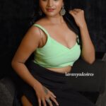 Lavanya Manickam Instagram - Be a sexy queen 👑❣️ Photography 📸 : @midhun_rxme #lavanyamanickamoffic #lavanya #lavanyamanickam #lavanyadesires #lavanyamanickamsexy