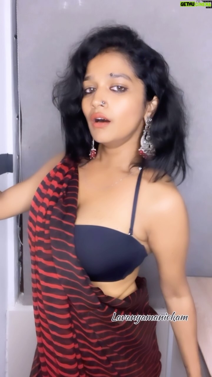 Lavanya Manickam Instagram - Want to do this sound Ramchaheeleelaš« with my favourite blackš¤redā¤ļøāš„ attireš„