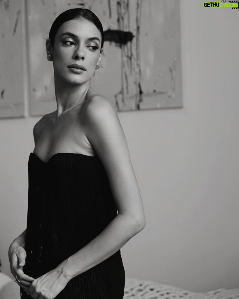 Laysla De Oliveira Instagram - 🖤 New York, New York