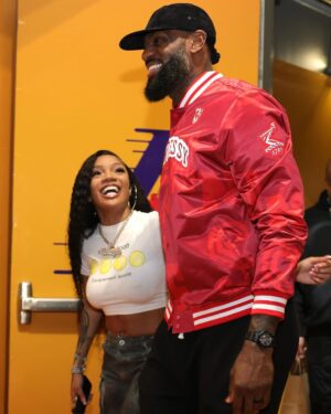 LeBron James Instagram - YEAH GLO!!!!!! LET’S GET IT 😤😤😤🦍