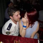 Lea Skálová Instagram - Když si něco zamiluješ je to láska na celý život. ❤️ To jsou slova z kampaně @harmony_ceskarepublika a já s nima víc než souhlasím 🙏 První fotka je opravdu naše úplně první společná fotka. Ještě to bylo tajný, ještě jsme se oťukávali a ještě jsme vůbec netušili, co všechno máme před sebou. Kdybych tenkrát viděla do budoucnosti a tam se mi ukázal obrázek z fotky číslo dva, tak bych ti okolo krku padla ještě rychlejc 😂😂😂😂🥰 Děkuju, že jsi všechno doplnil. Vy dva jste ty chybějící kusy mě ❤️ Na webu Harmony si teď můžete zasoutěžit stačí nahrát fotku na začátku Vašeho vztahu a teď ❤️❤️ Odkaz najdete ve stories 🍾 #harmonyceskarepublika #tvojeharmony #spoluprace