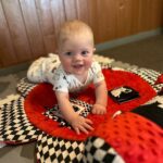 Lea Skálová Instagram - Chlapečku můj nejkrásnější ❤️ dneska slavíš svůj první den dětí a já si přeju ať jsi hlavně celej život zdravej a šťastnej 🙏🙏🙏 A to přeju i všem dětem na světě 🥰🥰 Kdo by chtěl dneska svýmu prckovi udělat radost tak do půlnoc platí sleva na úžasný kontrastní hračky a vychytávky od @cerna_na_bile KÓD: DETI15 #hracky #kontrast #kontrastnihracky #deti #babyboy #love #laska #spoluprace