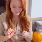 Lea Skálová Instagram – Připadá mi, že 90% času v manželství se řeší, co se bude jíst 😂😂😂 Nejčastější odpověď je NEVÍM a nebo NĚCO DOBRÝHO 🫠🫠 Když už z něj vymámim nějakou kloudnou odpověď tak se zpravidla jedná o nějakej ultra náročnej recept, na kterej navíc doma nemám lautr NIC 😂😂 Takže Billa e-shop je moje záchrana v těhle situacích. Nákup naklikám na e-shopu a už za tři hodiny je u mě. Škoda, že to vaření už je jenom na mně 😂 
Nejlepší je, že Vám na první tři objednávky platí sleva 10%😱😱 To se podle mě dost hodí. 
E-shop funguje v Praze, Brně, Mladé Boleslavi a okolí.
Jo a ještě otázečka. Chcete na ty lasagne recept? 🤔🤔

@billa_cz #billaeshop #rozvoz #lasagne