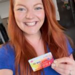 Lea Skálová Instagram – Taky už máte po Vánocích těch připrav plný zuby? Já myslím, že je na čase si to taky konečně udělat hezký a odpočinout si ❤️🎄👨👩👦
Tohle je nejjednodušší recept, jaký jsem kdy dělala. Stačí na nej jen tři věci: bunda, kabelka a @sodexobenefity Gastro Pass kartička. Protože dneska si zasloužíme vyrazit do restaurace ❤️💃🏼 Seznam provozoven najdete na www.mujpass.cz nebo v aplikaci Sodexo. Svoje benefity nezapomeňte využít do konce roku a kdo nestíhá, tak doporučuju koupit vouchery. Napište mi, na co používáte Sodexo benefity nejradši vy 💰💰
#sodexobenefity #sodexogastropass