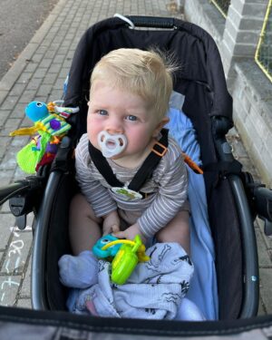 Lea Skálová Instagram - Ku příležitosti Teodorkova svátku bychom rádi udělali dobrý skutek ❤️ A díky @trendybaby.cz jsme získali dva kočárky @tfk_czsk jeden sporťák a jednu korbčku, které bychom rádi věnovali dvěma maminkam v těžké životní situaci 💔💔 Prosím napište stručně do komentáře, proč právě vy byste využili kočárek a nebo označte maminku, které by kočárek alespoň malinko pomohl…. Moc Vás prosím nepište mi příběhy do zpráv. Kdybych měla 1000 kočárů tak je všechny rozdám a nejradši bych pomohla všem.. Stačí opravdu stručně a my vylosujeme dvě z Vás. Počítejte si dle svého nejlepšího vědomí a svědomí. Nejedná se o soutěž, nýbrž o malinkou pomoc. 🙏🙏🙏
Moc děkuju ❤️🙏