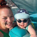 Lea Skálová Instagram – Tohle byl můj nejlepší nápad za poslední dobu. Sbalit Teodorka a mámu a vyrazit si společně do tepla ❤️🙏 Bylo to nádherný a doufám, že jsem Ti mami, aspoň malinko oplatila to všechno, co pro nás děláš a co už jsi udělala. Zasloužila bys dovolenou každý měsíc ❤️
Byli jsme v Egyptě v hotelu @serrybeachresort ať Vám odpovím hromadně. Bylo to tam boží, extrémně čistý, vkusný 🙏 byla jsem na exkurzi i ve všech kuchyních na hotelu a teda čistota a organizace byly naprosto v topu, celý týden jsem dávala jídlo z kuchyně i malýmu ❤️ tak moc jsem tomu věřila 🙏 Děkujeme za úžasnou péči a servis. Nejedná se o spolupráci, kdyby chtěl někdo buzerovat jak je tady dobrým zvykem 😂😂😂😂

#máma #mamaadcera #mamaasyn #trigenerace #babicka #laska #doovlena