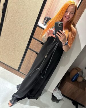 Lea Skálová Instagram - Tohle byl můj nejlepší nápad za poslední dobu. Sbalit Teodorka a mámu a vyrazit si společně do tepla ❤️🙏 Bylo to nádherný a doufám, že jsem Ti mami, aspoň malinko oplatila to všechno, co pro nás děláš a co už jsi udělala. Zasloužila bys dovolenou každý měsíc ❤️
Byli jsme v Egyptě v hotelu @serrybeachresort ať Vám odpovím hromadně. Bylo to tam boží, extrémně čistý, vkusný 🙏 byla jsem na exkurzi i ve všech kuchyních na hotelu a teda čistota a organizace byly naprosto v topu, celý týden jsem dávala jídlo z kuchyně i malýmu ❤️ tak moc jsem tomu věřila 🙏 Děkujeme za úžasnou péči a servis. Nejedná se o spolupráci, kdyby chtěl někdo buzerovat jak je tady dobrým zvykem 😂😂😂😂

#máma #mamaadcera #mamaasyn #trigenerace #babicka #laska #doovlena