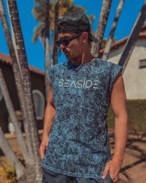 Leandro David Instagram - E esse sextou família? Qual o plano? 👀👀 Olhando pra quem mais comentar “sextou 🔥” Foguete não tem ré vumboraaa 🚀🚀💥