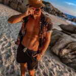 Leandro David Instagram - Sextooou já de olho no domingo 👀👀 Ô sdds de uma praia viu, ansiedade tá grandeeee. Comenta sua praia preferida que eu respondo falando se já fui ou não 🏖🔥 México