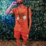 Leandro David Instagram - “The only approval you need is your own” Pouco trajado no pagode viu?? 🔥🔥 Alô @approve tamo sem beca, graças a Deus kkkkkkkkkk Oq vcs acharam do look?? Jockey Club Brasileiro