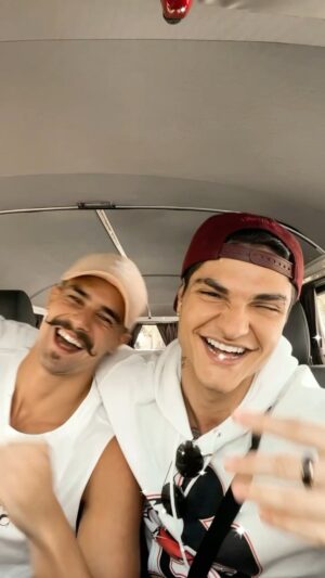 Leandro David Instagram - Oooooo Ritinha, acabou com a gente 😪😪 Algm disposto a cuidar?? 👀🔥 @davikneip @netflixbrasil @ritatiiecher #explorar
